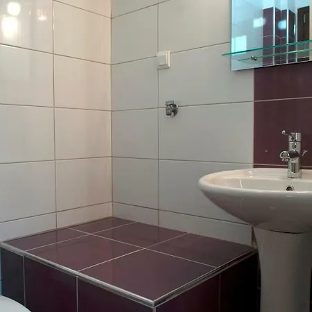 Apartment Acropol Lux 1 *